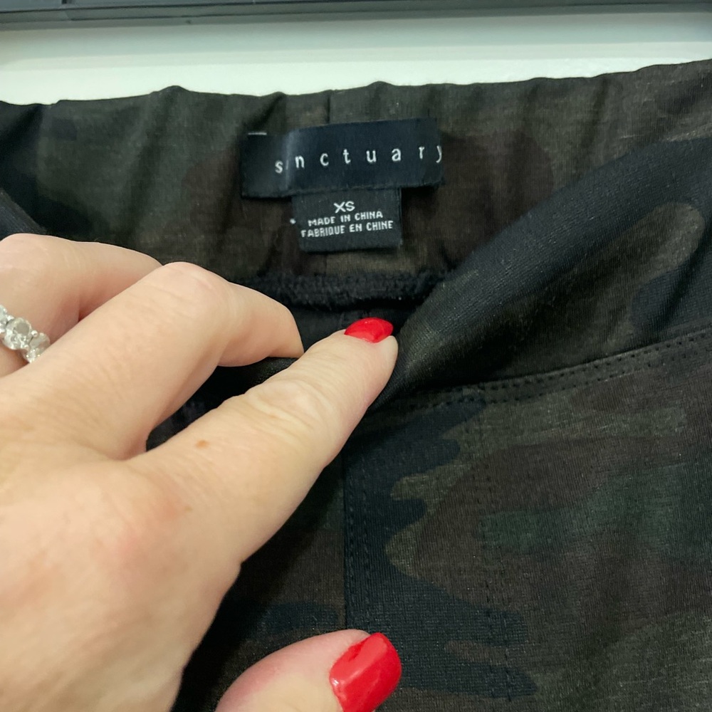 Sanctuary Camo pants